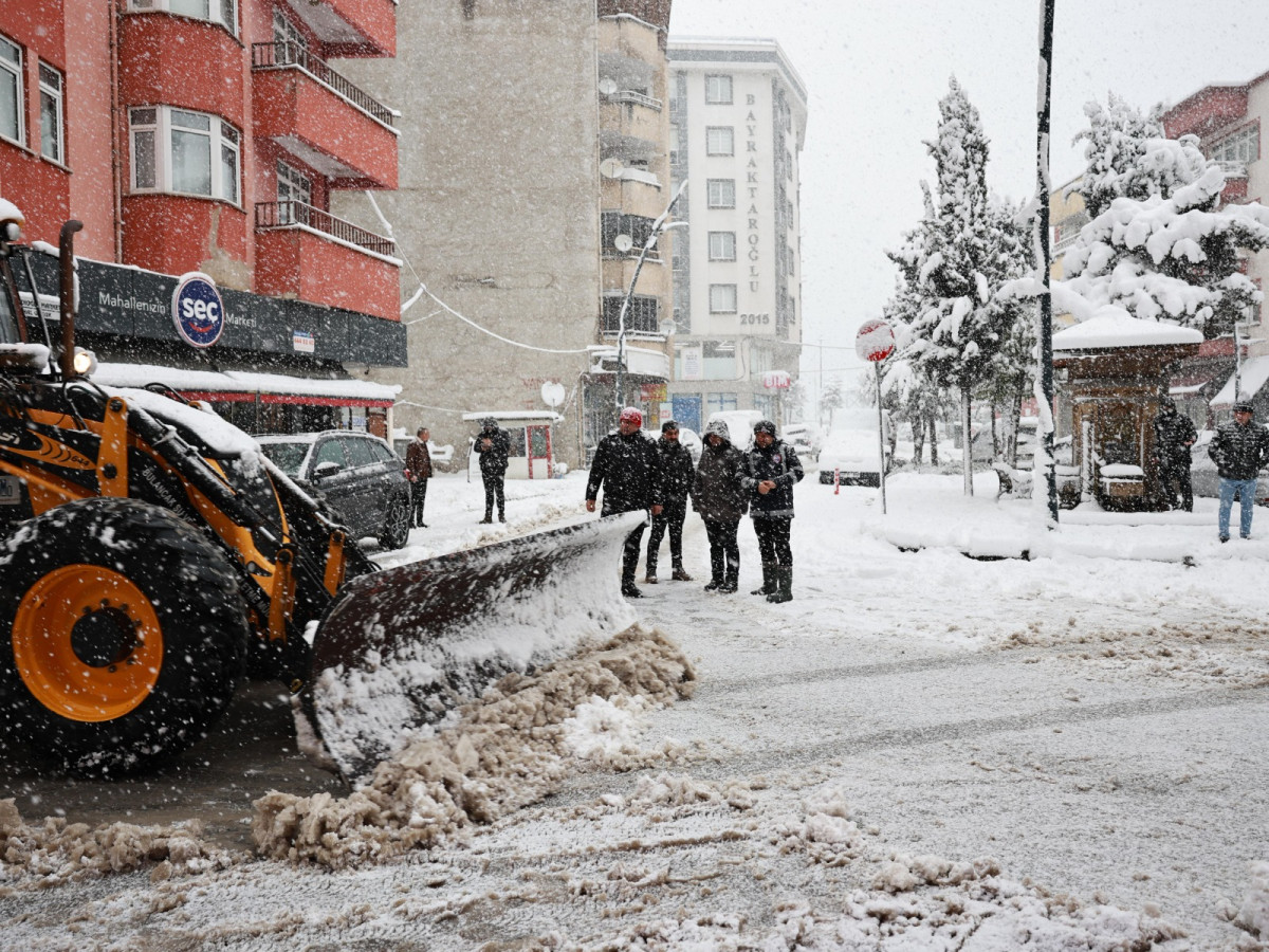 Bulancak Belediyesi Karla Mücadelede 7/24 Sahada Hazır ve Nazır!