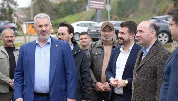 Meşhur Piraziz köftecileri yeniden sahil yoluna bağlanıyor